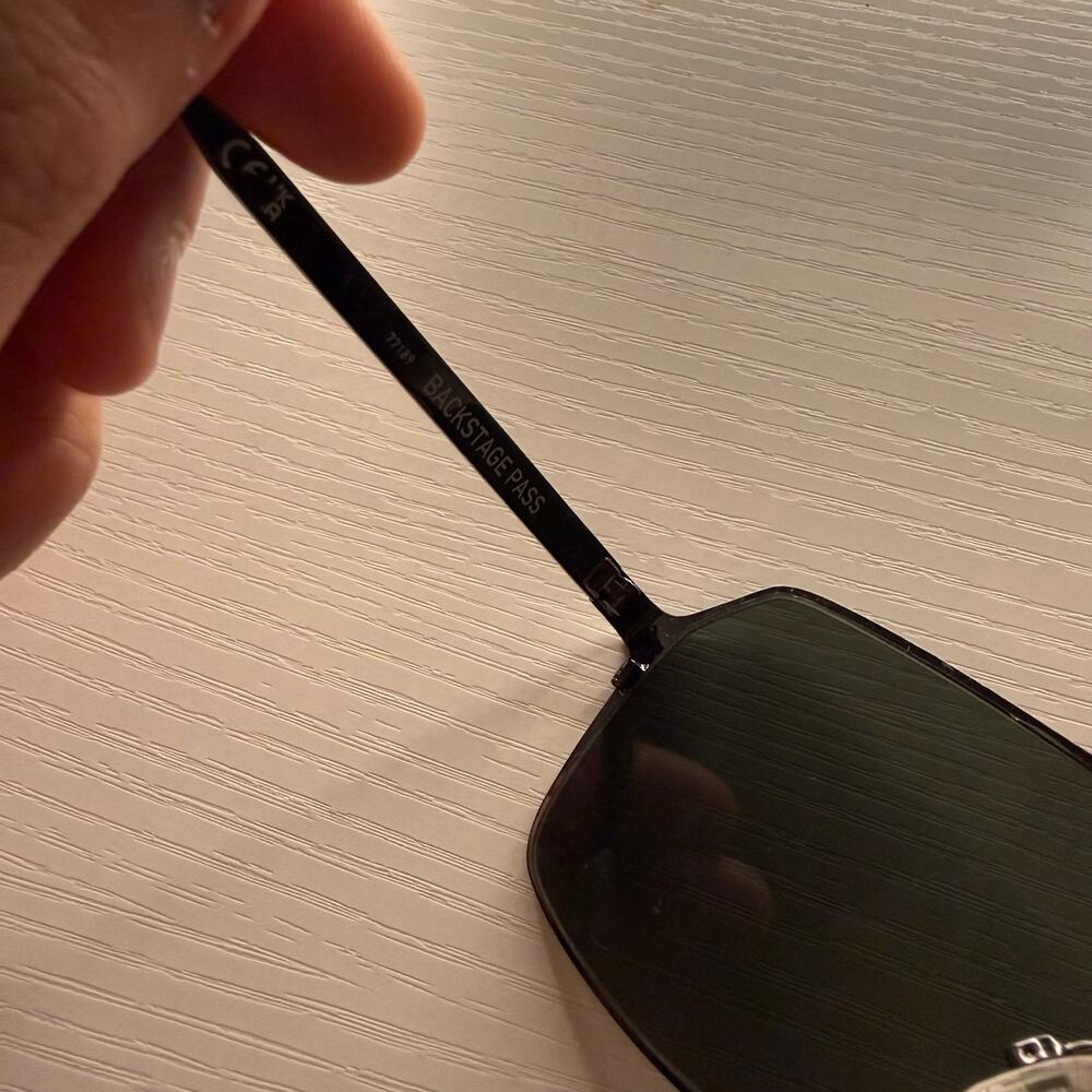 Quay $115 MSRP Backstage Pass 60mm Polarized Aviator Sunglasses Preppy Menswear - Picture 8 of 10